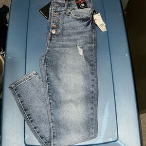 Celebrity Pink jeans (juniors)